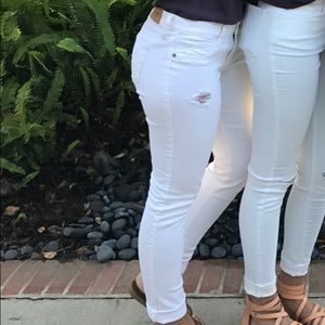 White Abercrombie jeans